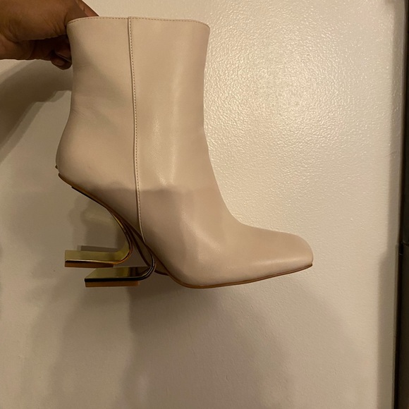Azalea want Arianna smooth vegan leather wedge bootie in bone - Picture 9 of 9